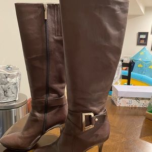CALVIN KLEIN KNEE-HIGH BROWN BOOTS